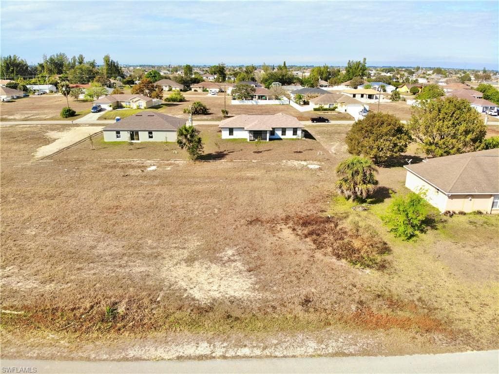 928 NE 3rd AVE CAPE CORAL, FL 33909