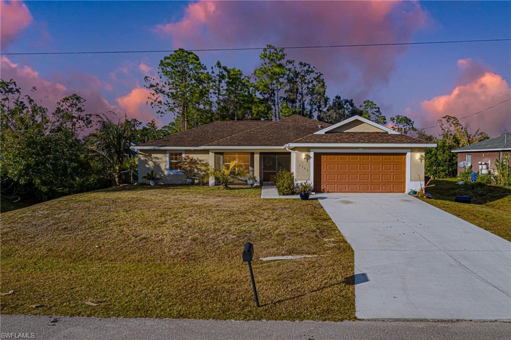 5566 Burr ST LEHIGH ACRES, FL 33971