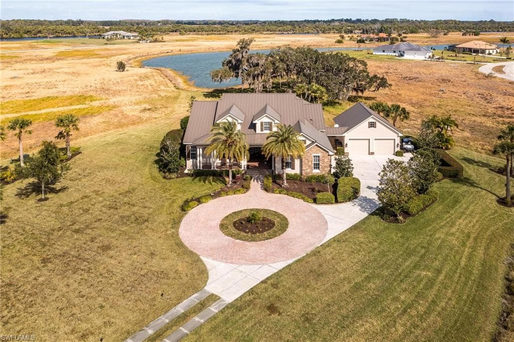 2131 Silk Bay BLVD ALVA, FL 33920