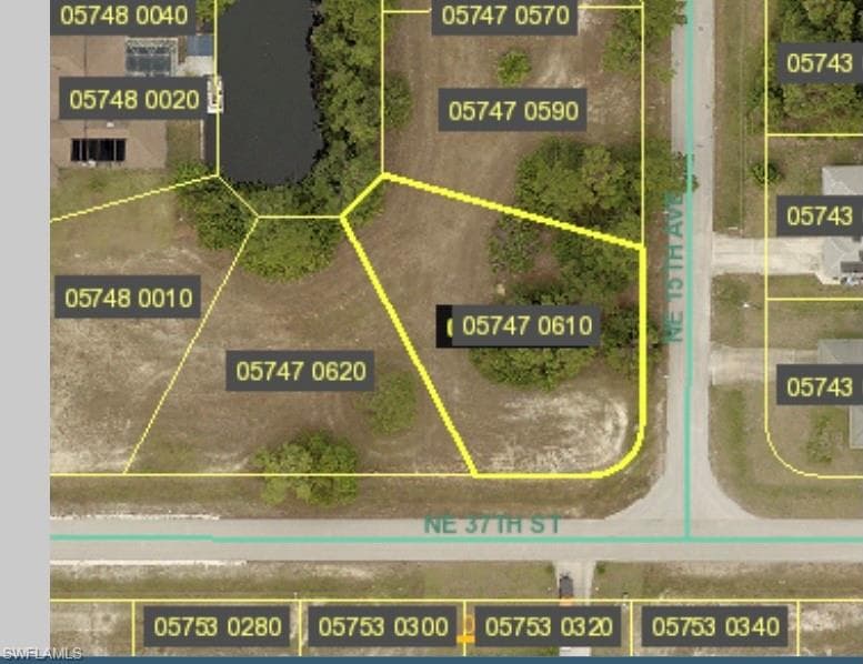 1429 NE 37th ST CAPE CORAL, FL 33909