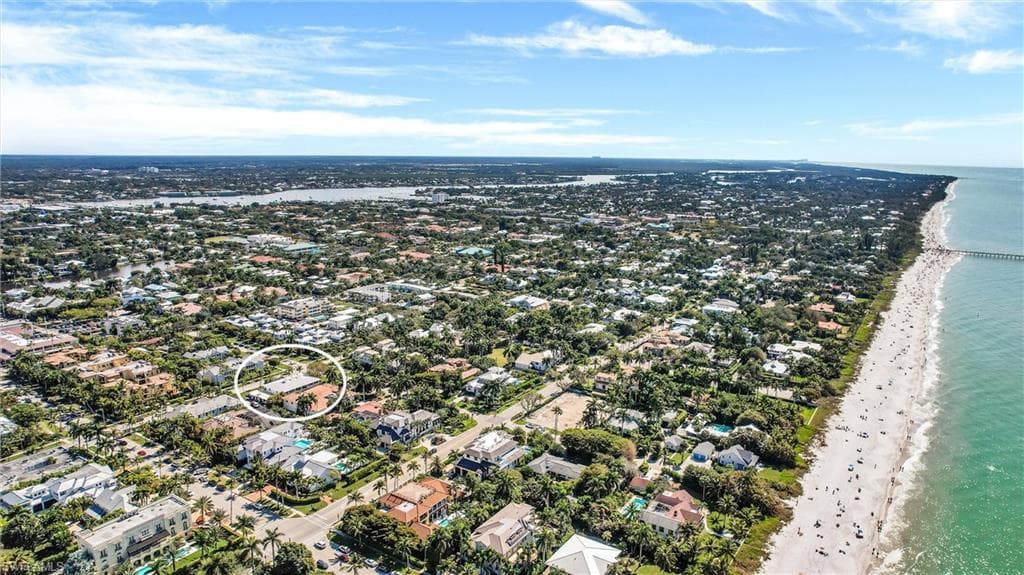 532 2nd ST S 532 NAPLES, FL 34102
