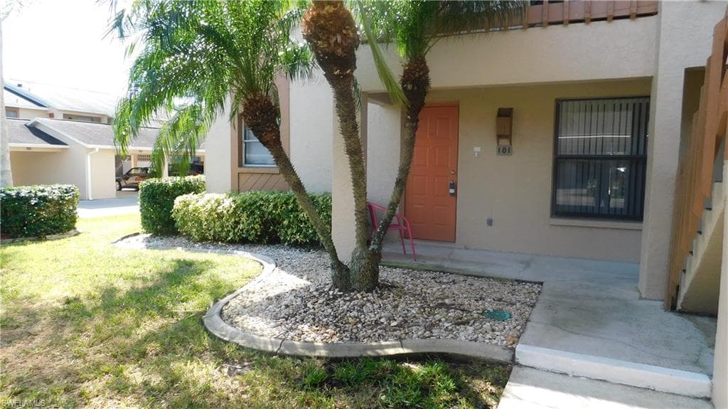 15370 Transit CT 101 NORTH FORT MYERS, FL 33917