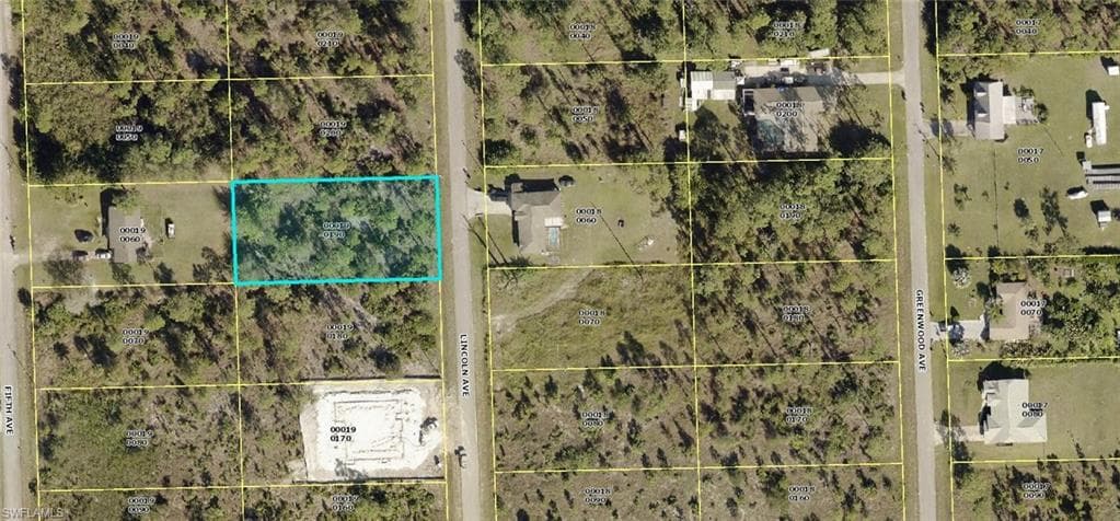 913 Lincoln AVE LEHIGH ACRES, FL 33972