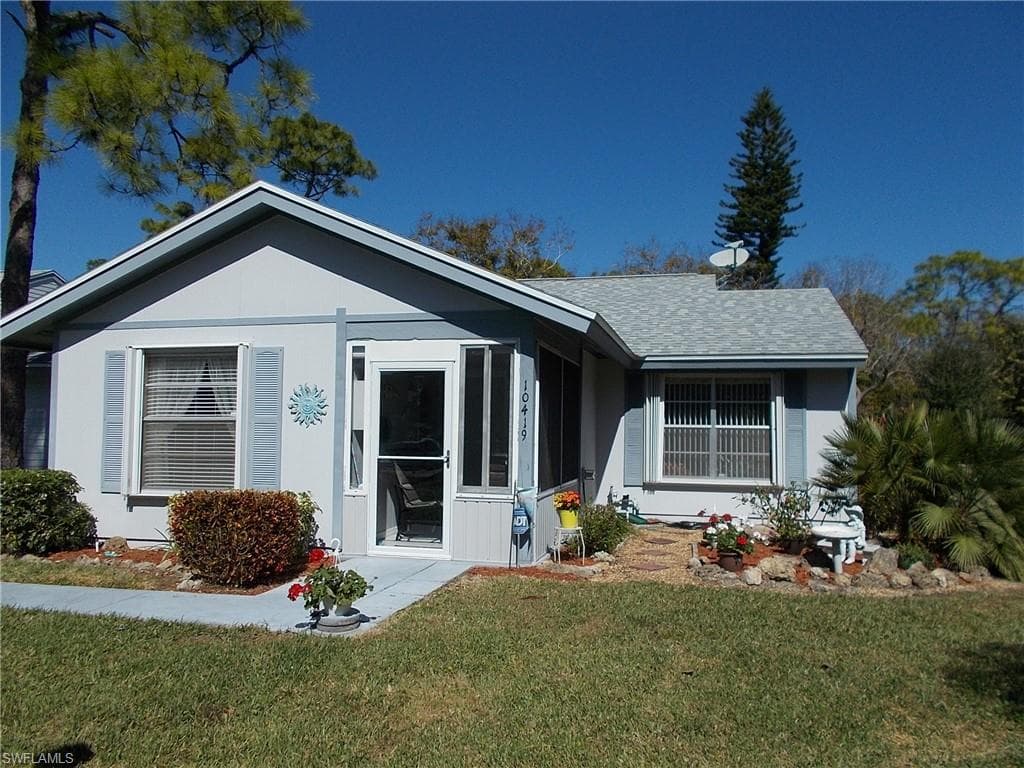 10419 New Bedford CT LEHIGH ACRES, FL 33936