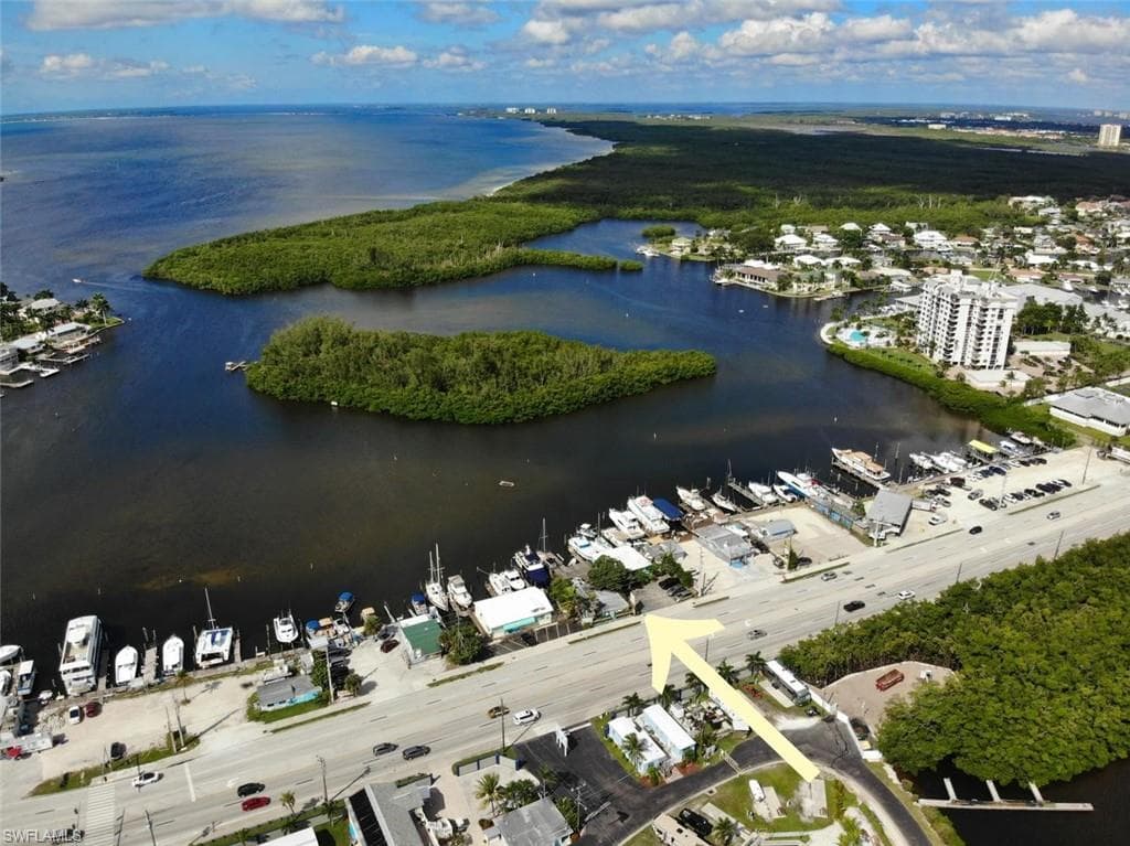 18540/550 San Carlos BLVD FORT MYERS BEACH, FL 33931