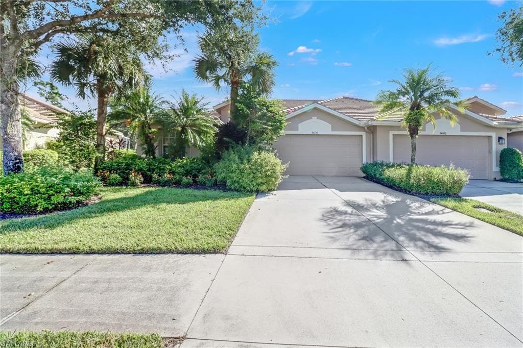 8678 Cedar Hammock BLVD 30 NAPLES, FL 34112
