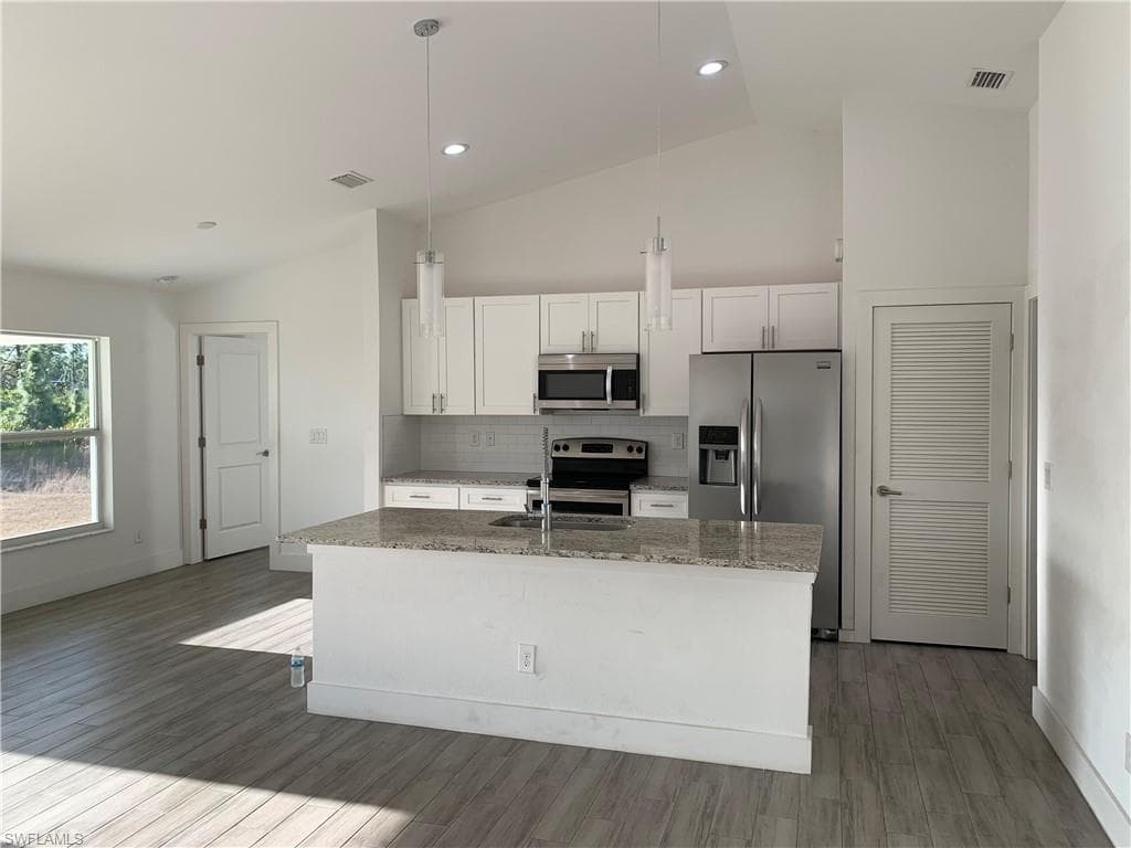 342 Parish AVE LEHIGH ACRES, FL 33974