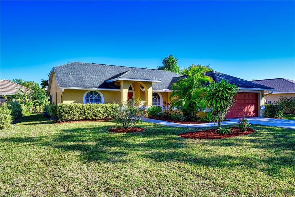 2225 River Reach DR NAPLES, FL 34104