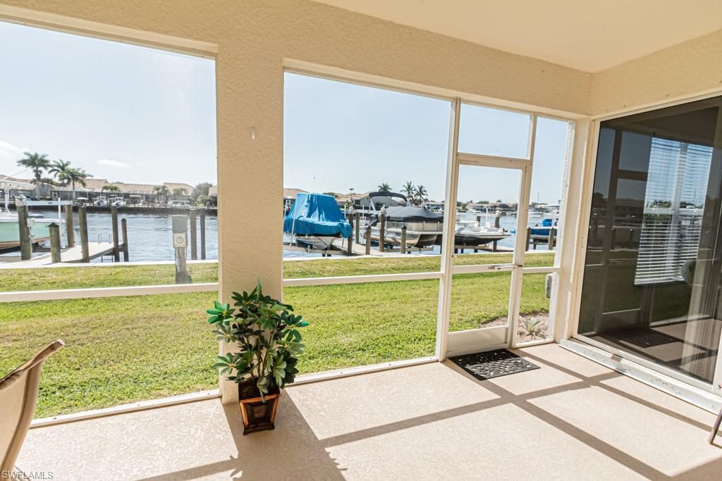 370 STELLA MARIS DR N DR 2503 NAPLES, FL 34114
