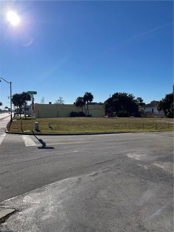 2201 Spruce ST NAPLES, FL 34112