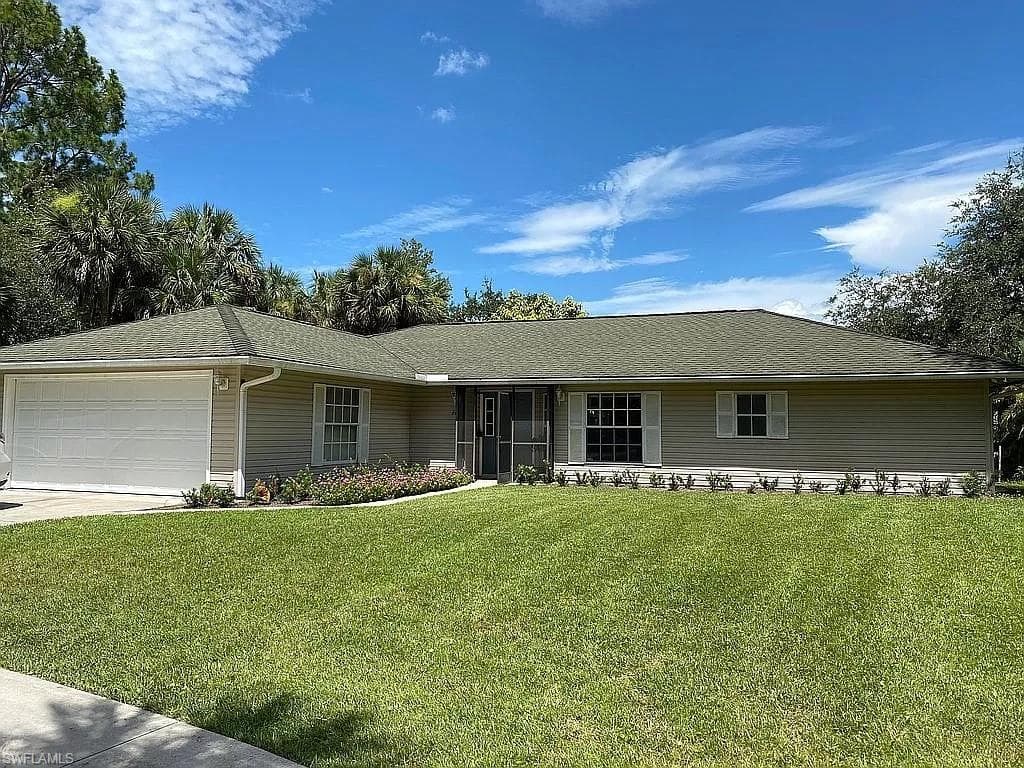 640 13th ST NW NAPLES, FL 34120