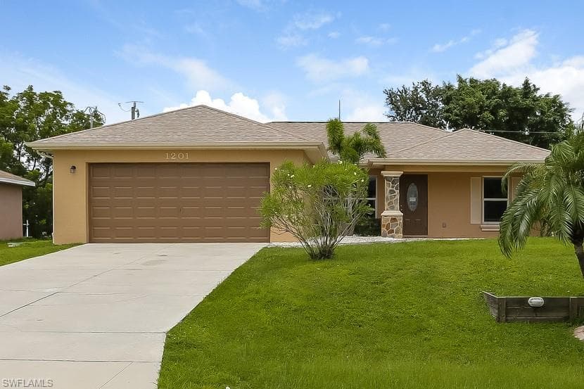 1201 SW 14th TER CAPE CORAL, FL 33991