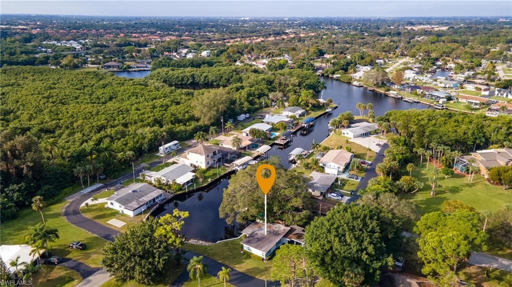8140 Cleaves RD NORTH FORT MYERS, FL 33903