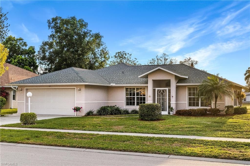 137 Estelle DR NAPLES, FL 34112