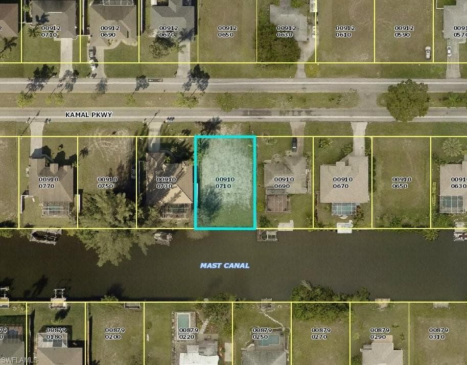 144 Kamal PKY CAPE CORAL, FL 33904