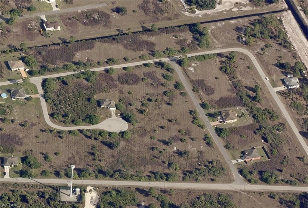 1129 Parnell CT NW LEHIGH ACRES, FL 33974