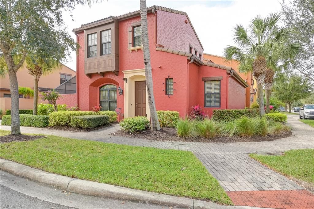 11936 Izarra WAY 6605 FORT MYERS, FL 33912