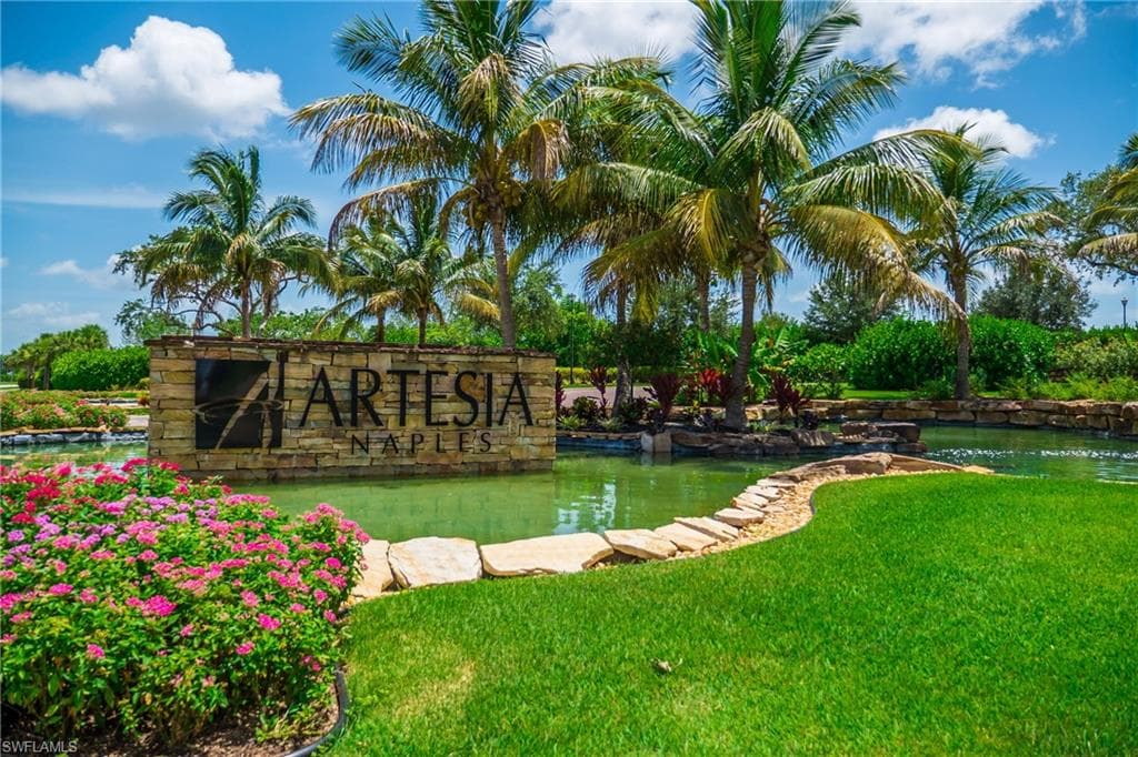 1102 Medan CT S NAPLES, FL 34113