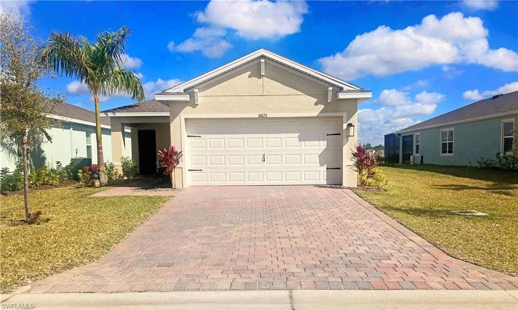 8825 Swell Brooks CT NORTH FORT MYERS, FL 33917