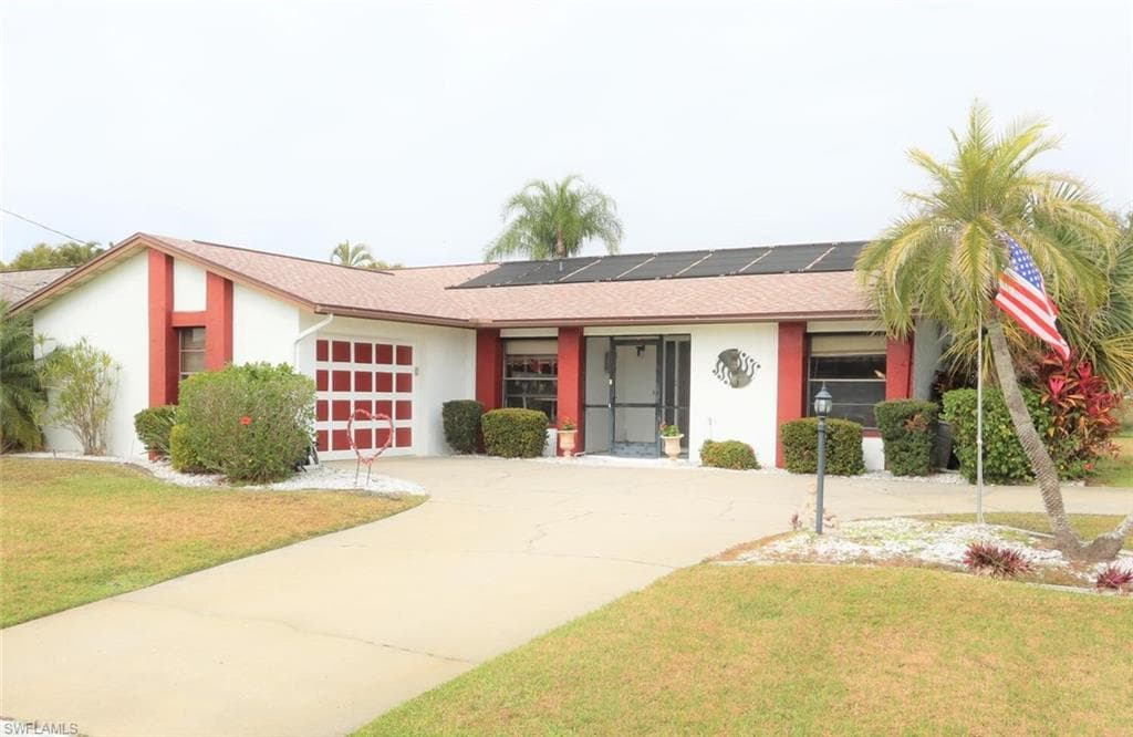 405 SE 8th TER CAPE CORAL, FL 33990