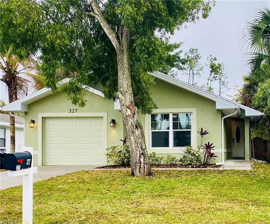 327 Benson ST NAPLES, FL 34113