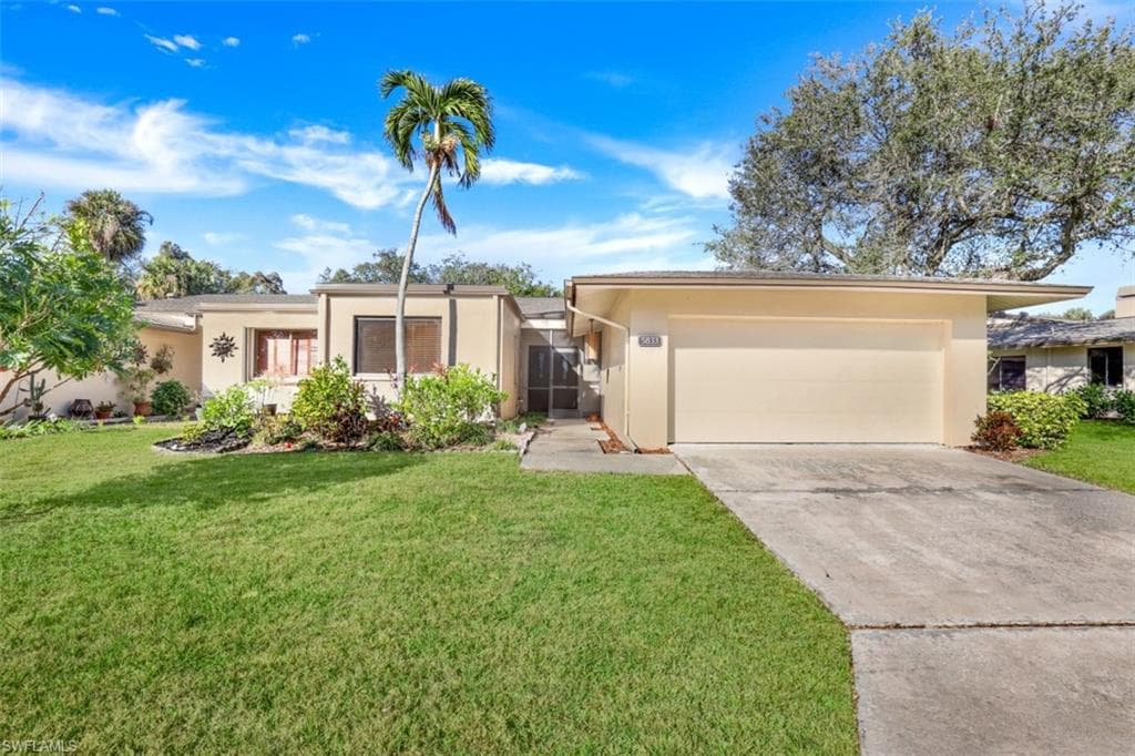 5833 Wild Fig LN FORT MYERS, FL 33919