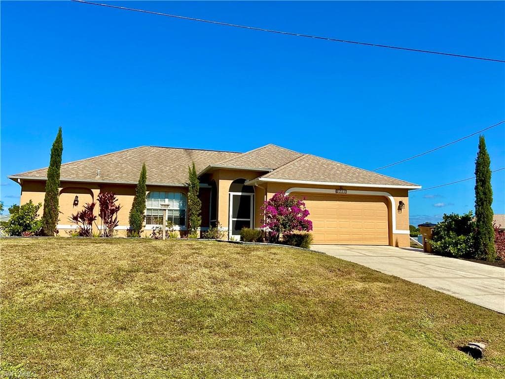 2711 NW 7th ST CAPE CORAL, FL 33993