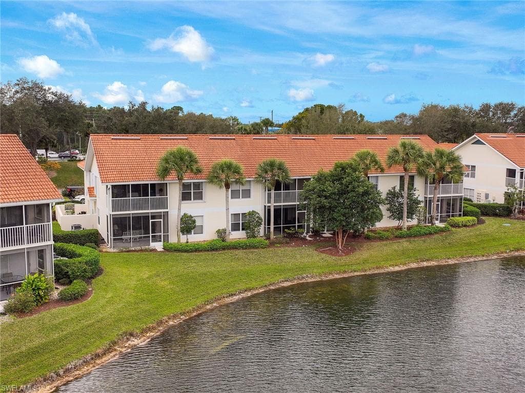 4950 Deerfield WAY D-103 NAPLES, FL 34110