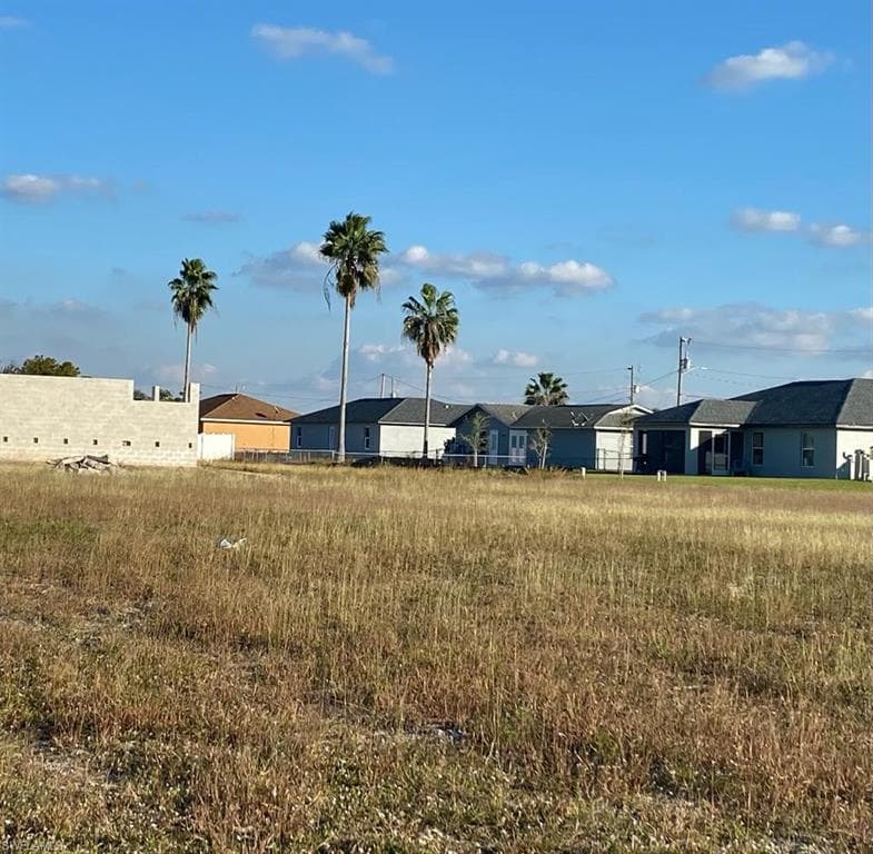 1806 20th AVE CAPE CORAL, FL 33993