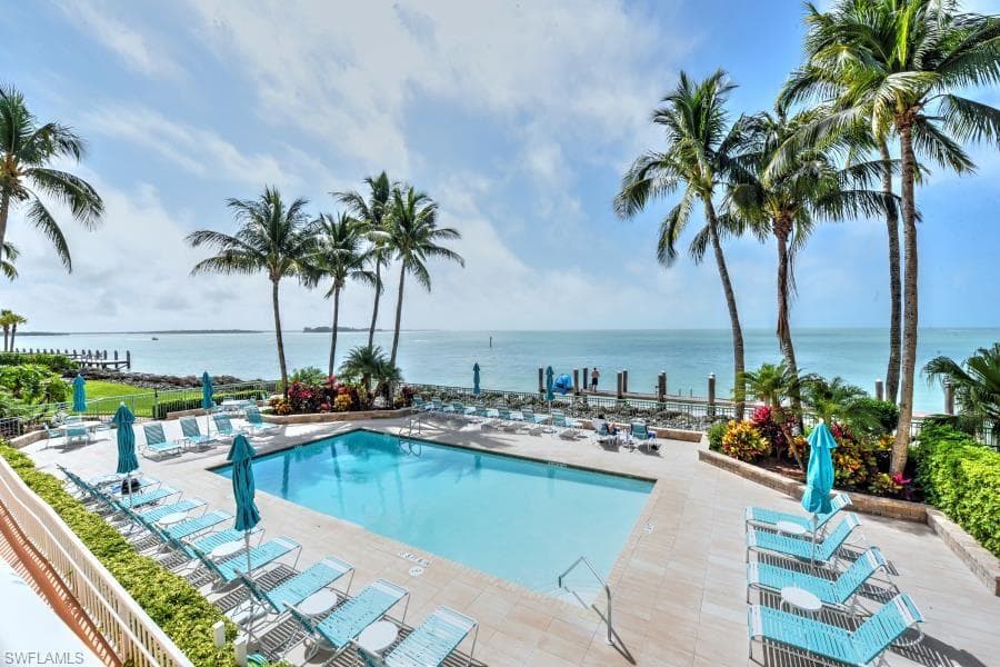 990 Cape Marco DR 507 MARCO ISLAND, FL 34145