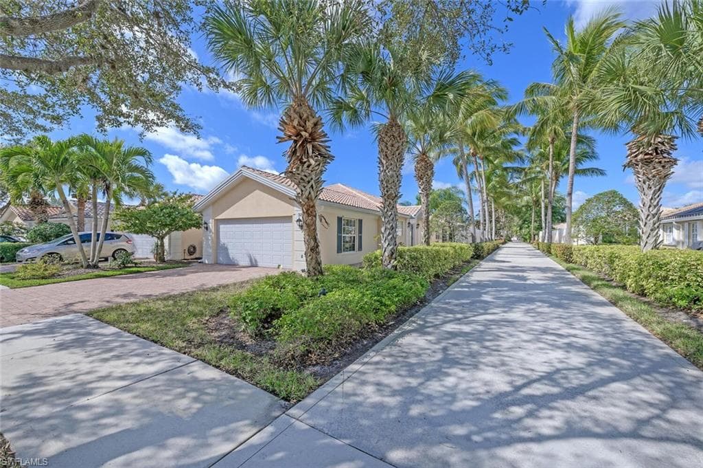 3226 Barbados LN NAPLES, FL 34119