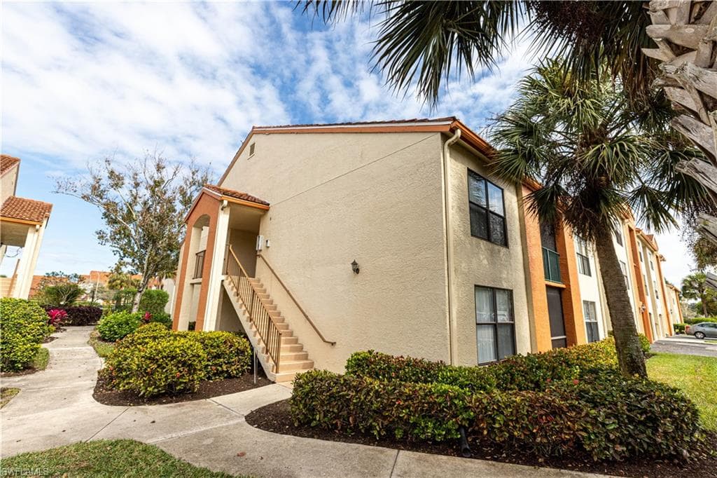 13621 Eagle Ridge DR 1522 FORT MYERS, FL 33912