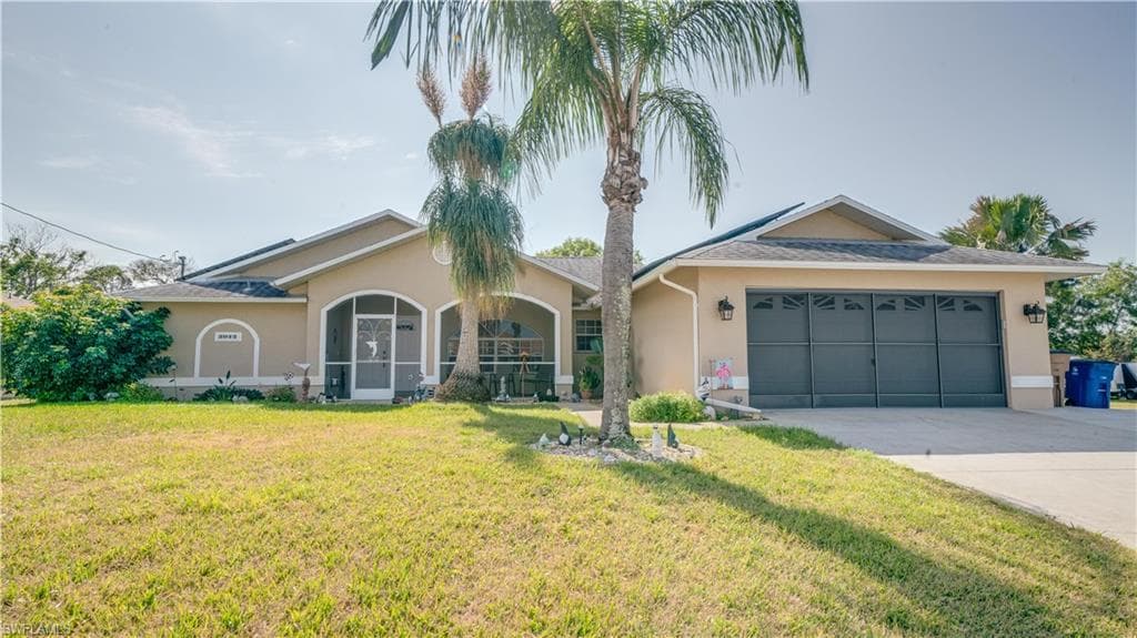 3015 7th ST W LEHIGH ACRES, FL 33971