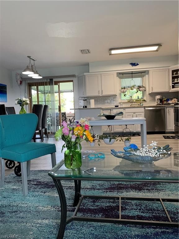 409 43rd ST CAPE CORAL, FL 33914