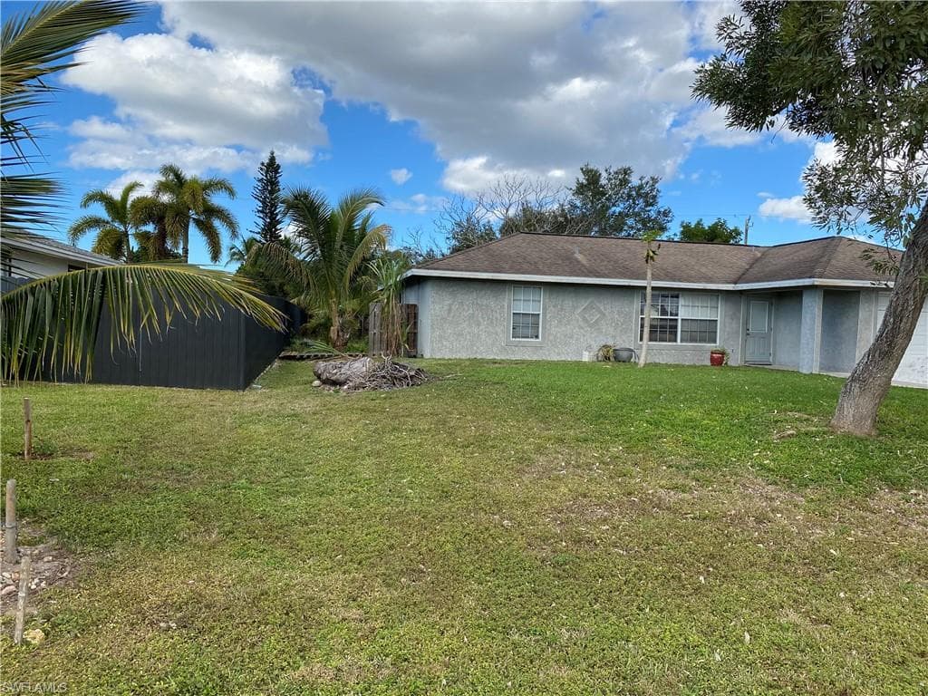 5467 28th AVE SW NAPLES, FL 34116