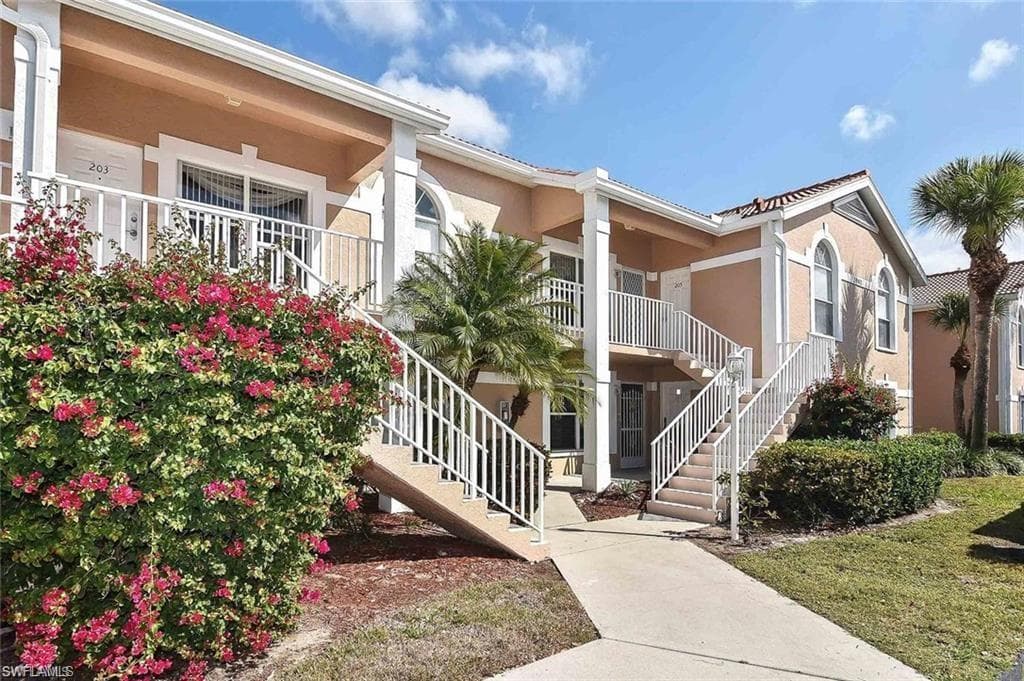 3940 Leeward Passage CT 104 BONITA SPRINGS, FL 34134