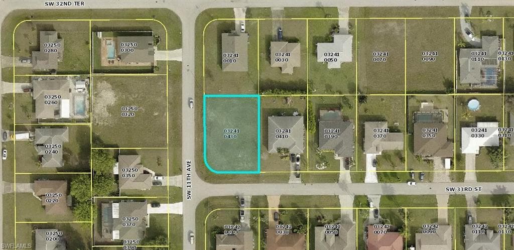 1017 SW 33rd ST CAPE CORAL, FL 33914
