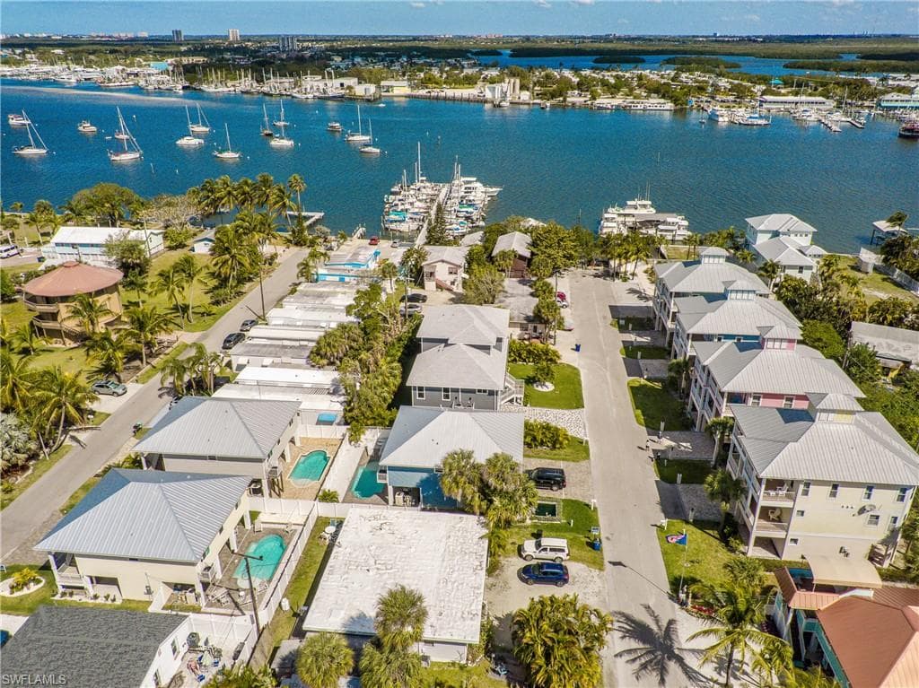 275 Delmar AVE FORT MYERS BEACH, FL 33931
