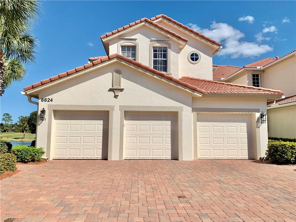 8824 W Forest LN 101 FORT MYERS, FL 33908