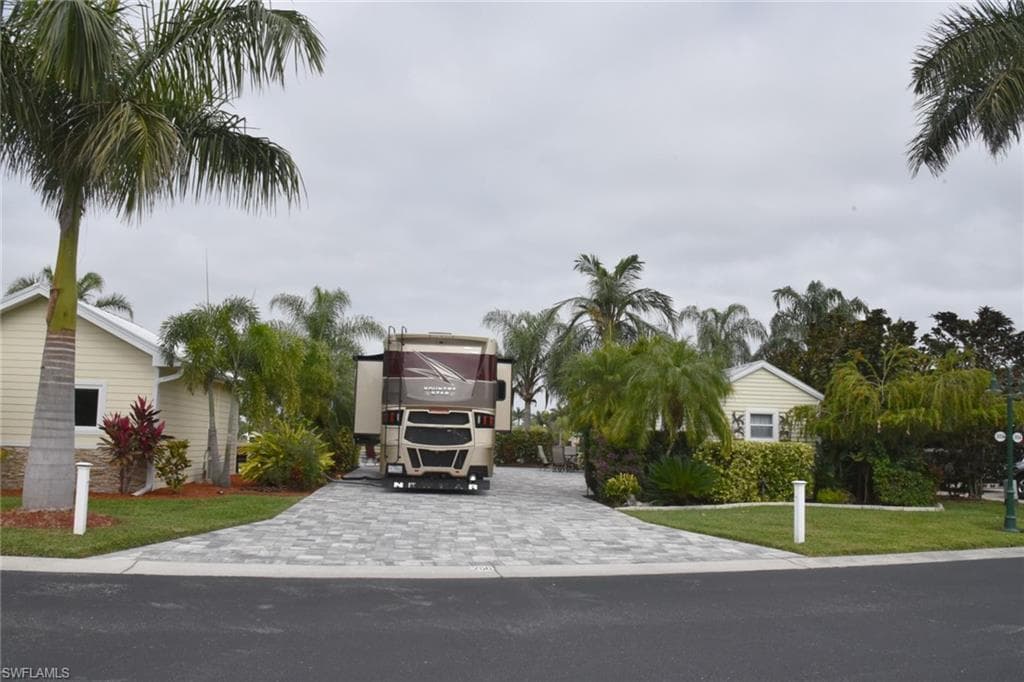 Lot 256 3002 Gray Eagle PKY LABELLE, FL 33935
