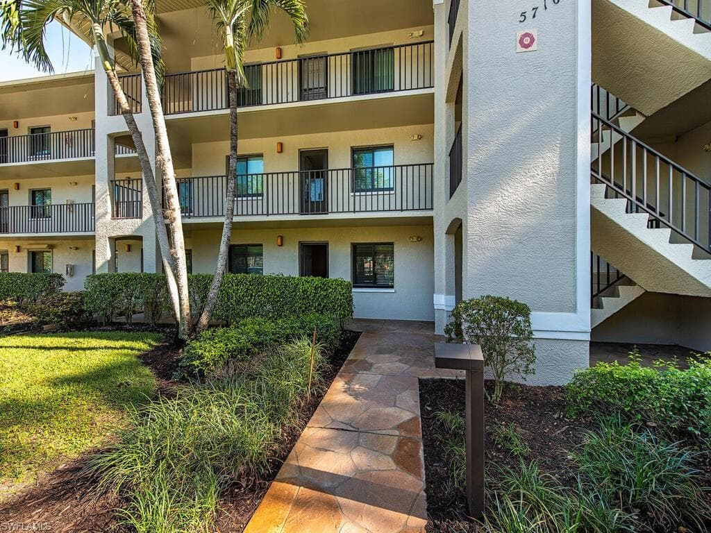 5716 Deauville CIR I-107 NAPLES, FL 34112