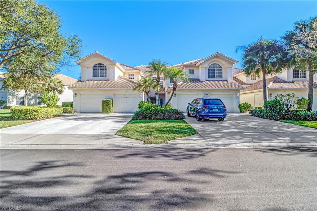7756 Gardner DR 201 NAPLES, FL 34109