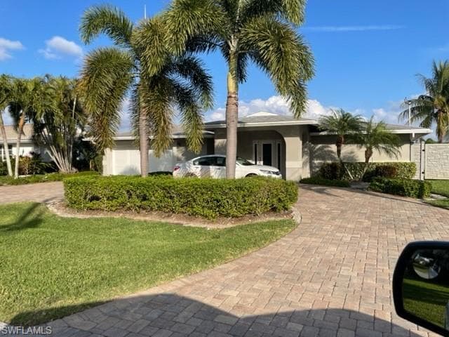 2835 SE 18th CT CAPE CORAL, FL 33904