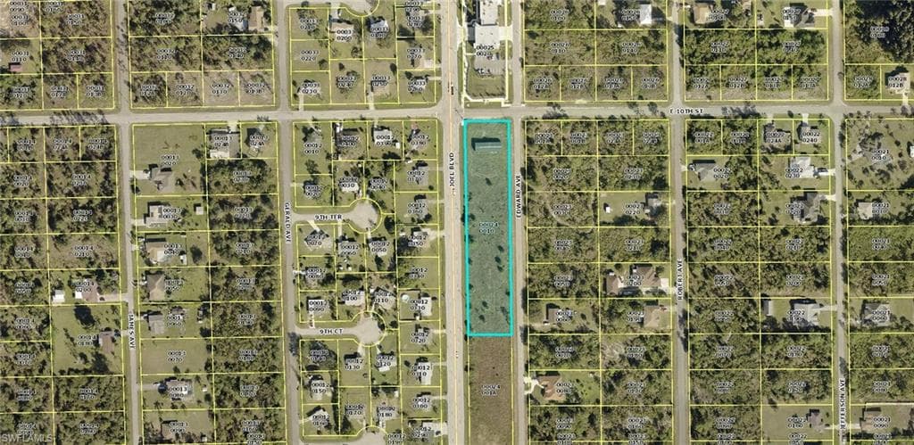 911/917/907 Edward AVE LEHIGH ACRES, FL 33936