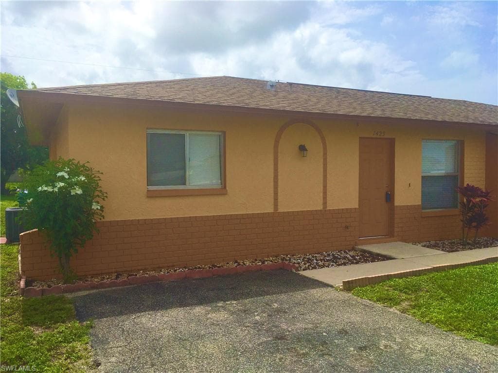 1423 Andalusia BLVD CAPE CORAL, FL 33909