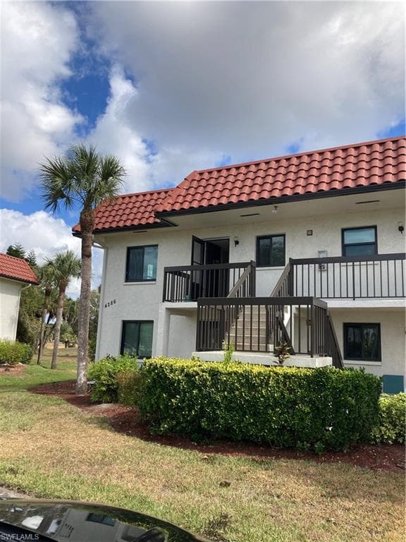 4286 27th CT SW 201 NAPLES, FL 34116