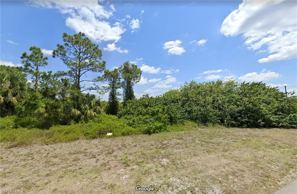 961 Eisenhower BLVD LEHIGH ACRES, FL 33974