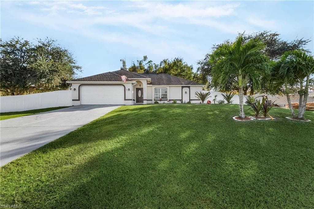 2412 SW 4th ST CAPE CORAL, FL 33991