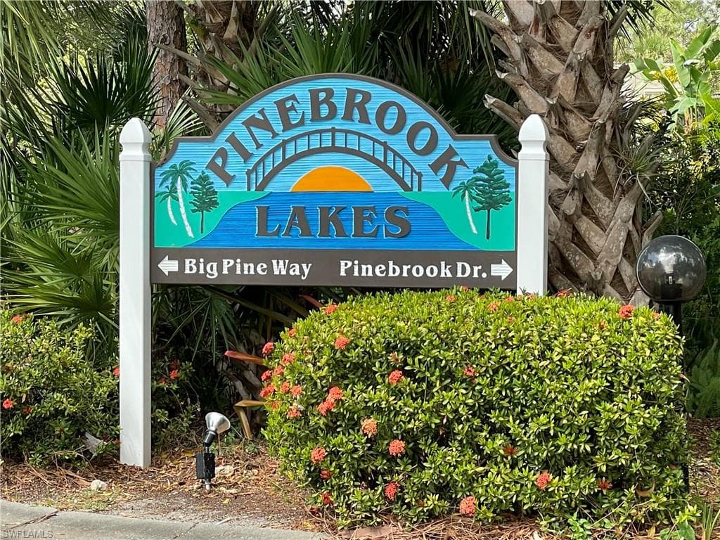 125 Pinebrook DR FORT MYERS, FL 33907