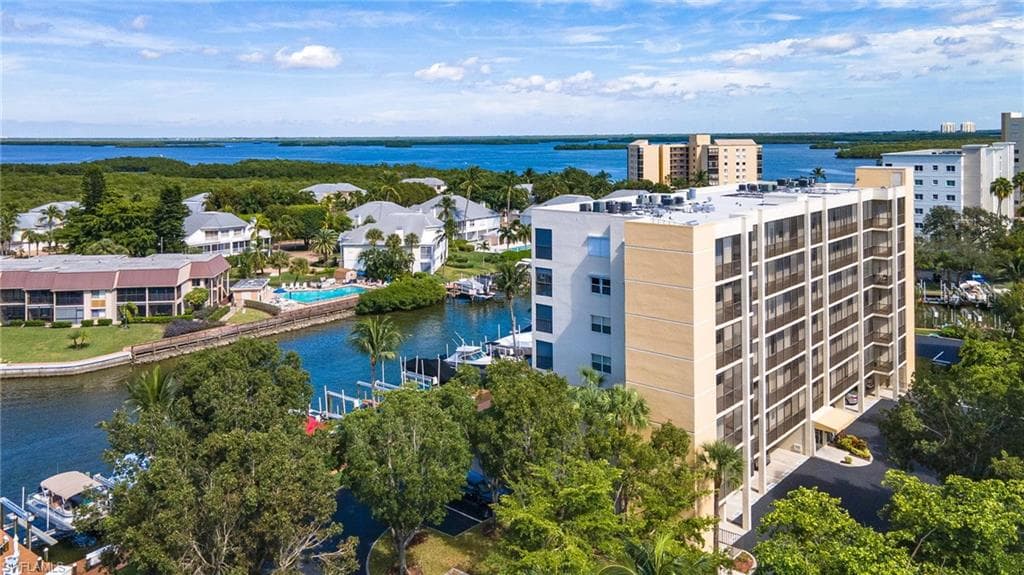 4451 Bay Beach LN 432 FORT MYERS BEACH, FL 33931